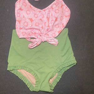 NWOT KORTNI JEANE SMALL SET